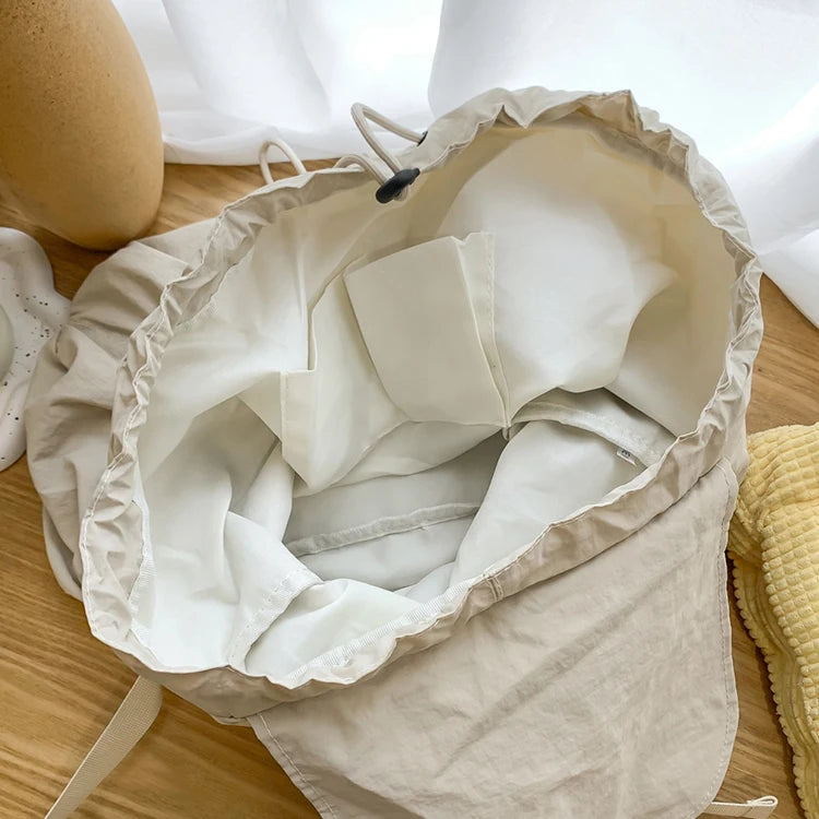 Men's folding backpack, suitable for hiking, traveling, and outdoor exploration, with large capacity for easy storage