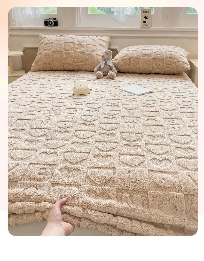 Autumn and Winter Fleece Bedspread, Mattress Protector, Dust Cover Fitted Sheet Suitable for Bedroom Dormitory Hotel Queen Size
