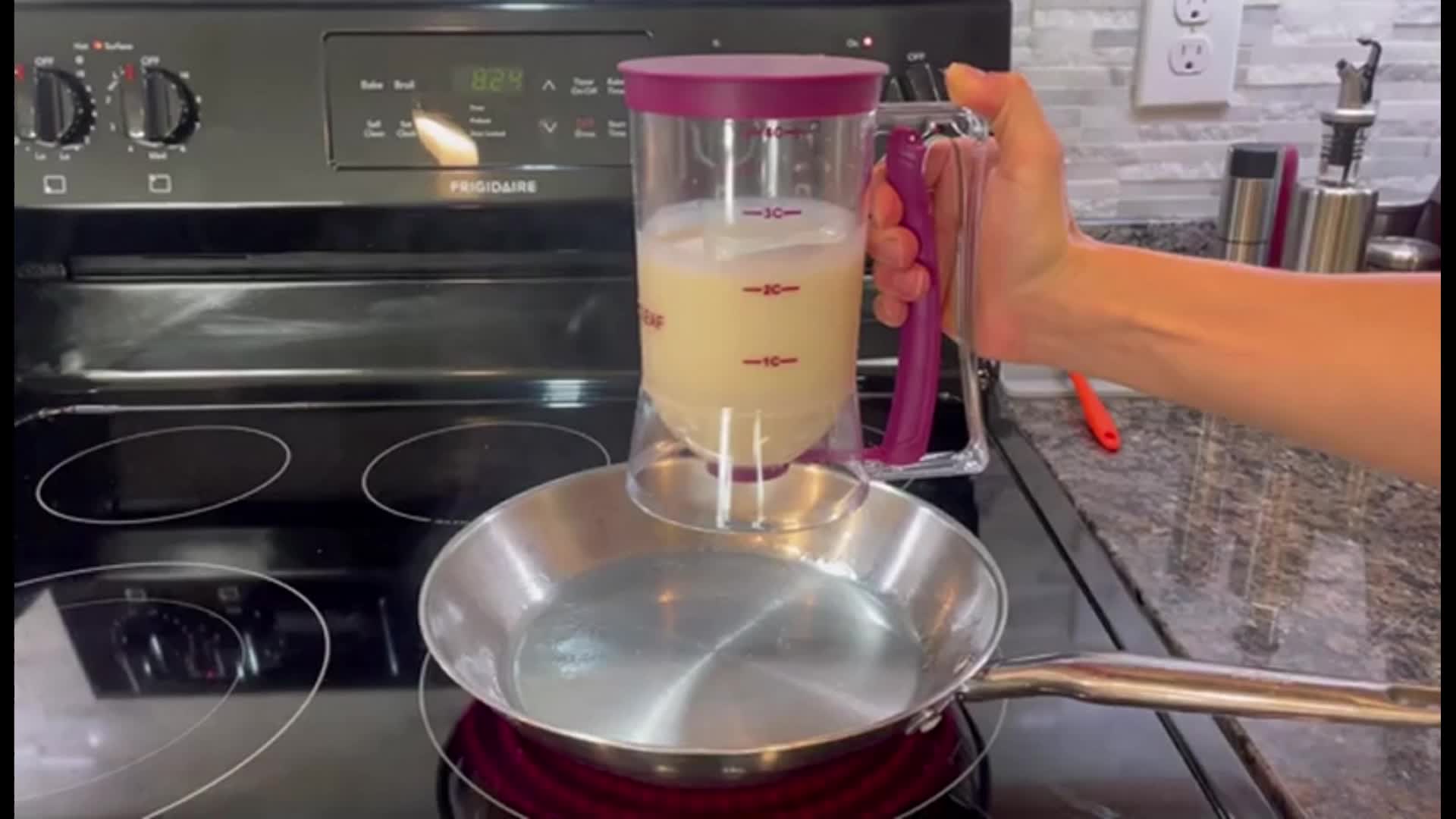 [Collapse Batter Dispenser] 1pc Collapsible Pancake Cupcake Batter Dispenser - Perfect Baking Tool For Cupcakes, Waffles, Muffin Mix, Or Any Baked Goods