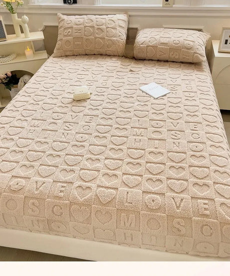 Autumn and Winter Fleece Bedspread, Mattress Protector, Dust Cover Fitted Sheet Suitable for Bedroom Dormitory Hotel Queen Size