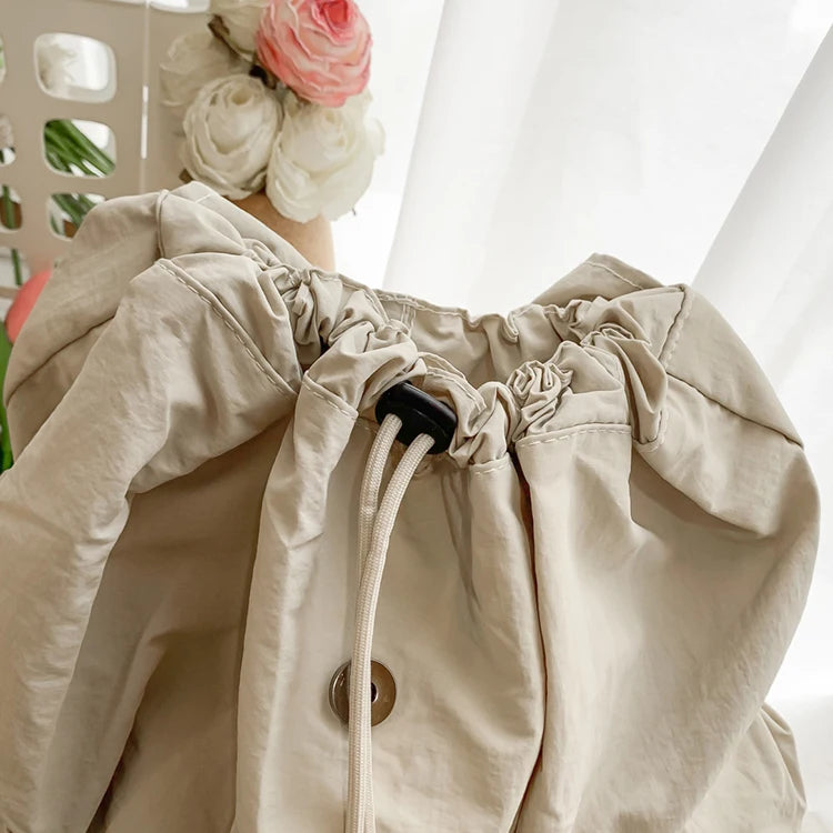 Men's folding backpack, suitable for hiking, traveling, and outdoor exploration, with large capacity for easy storage