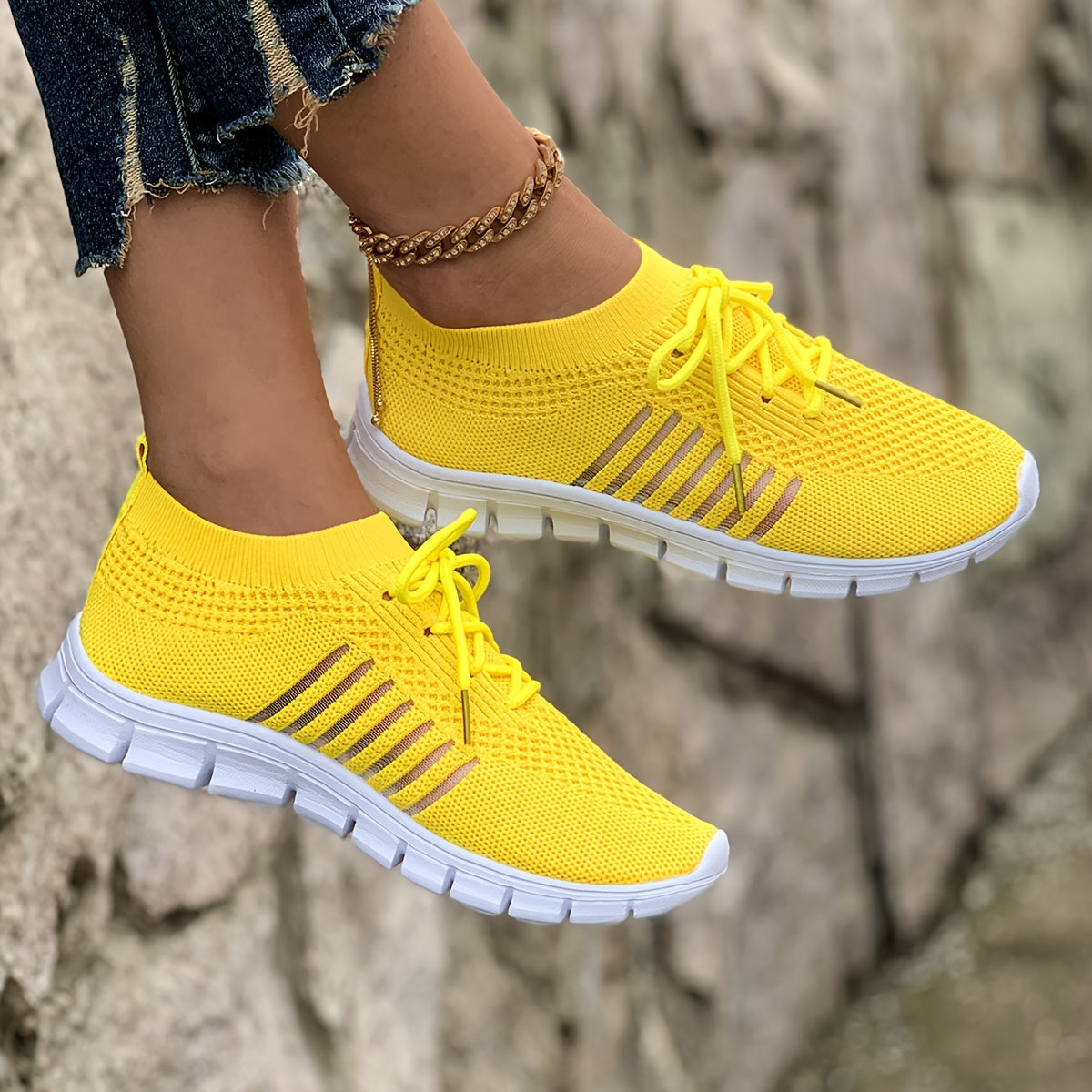 Women's Lightweight Knit Sneakers, Breathable Low-Top Lace-Up Casual Running Footwear, Fabric Upper and PU Cover Sole, Vibrant Color Sneakers, Versatile Running Shoes